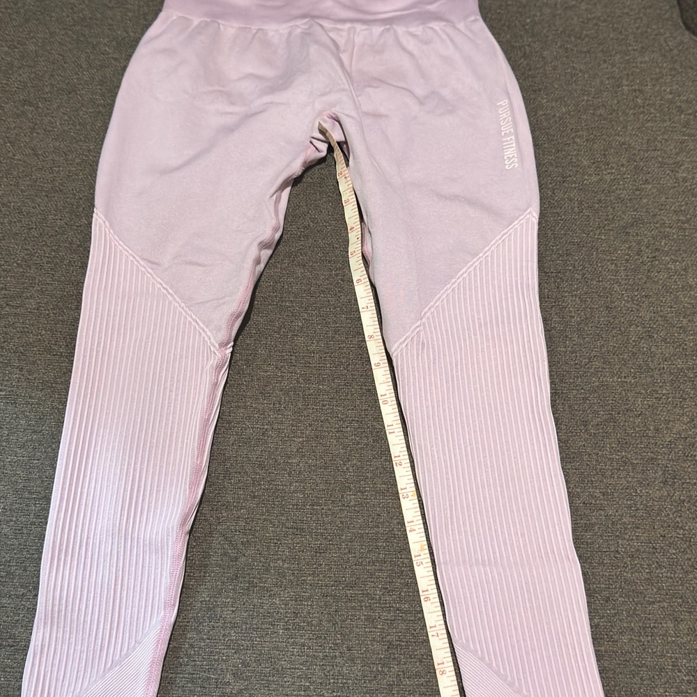 Pursue Lavender Workout Leggings EUC Sz Medium